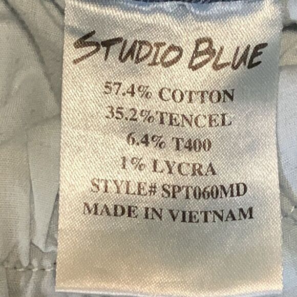 STUDIO BLUE, jean. Tapered ankle, cotton blend, stretchy, good condition size 29 - Picture 3 of 14